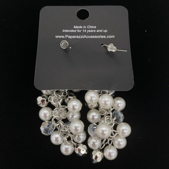 Paparazzi Fashion Jewelry Pursuing Perfection White Hook Earrings - Picture 3 of 3